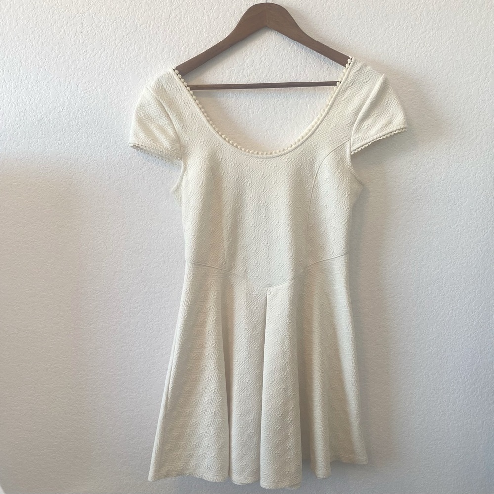 Free People Cream Jacquard Cap Sleeve Skater Dress Size: Medium